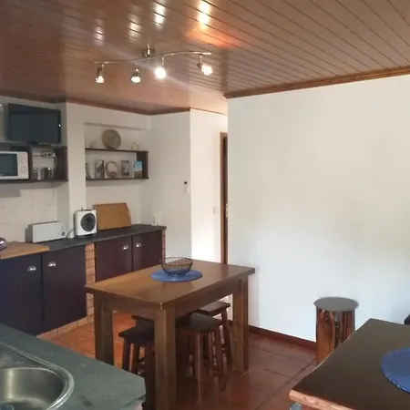 Nyaraló Casa Do Alto *